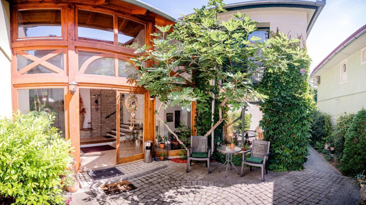 Nymphea Villa Хевиз Экстерьер фото
